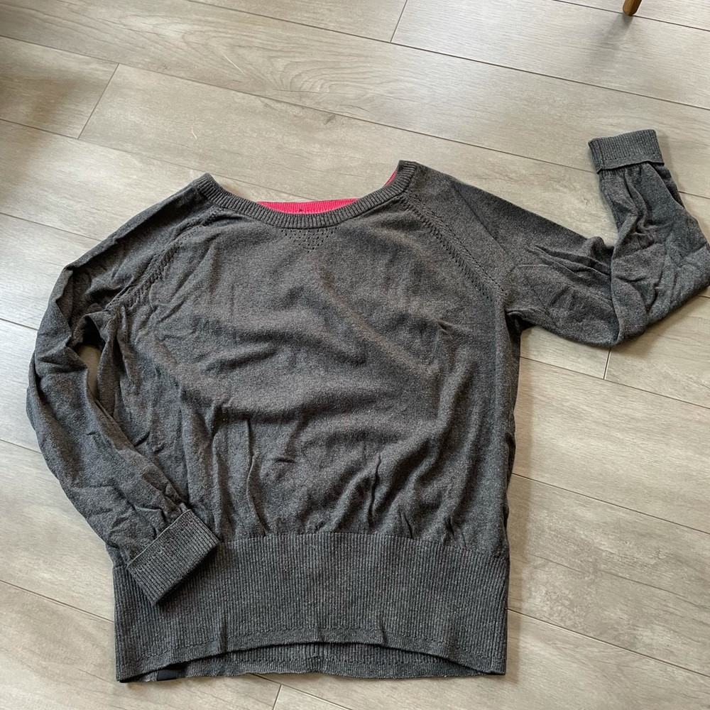 BENCH. Sweater